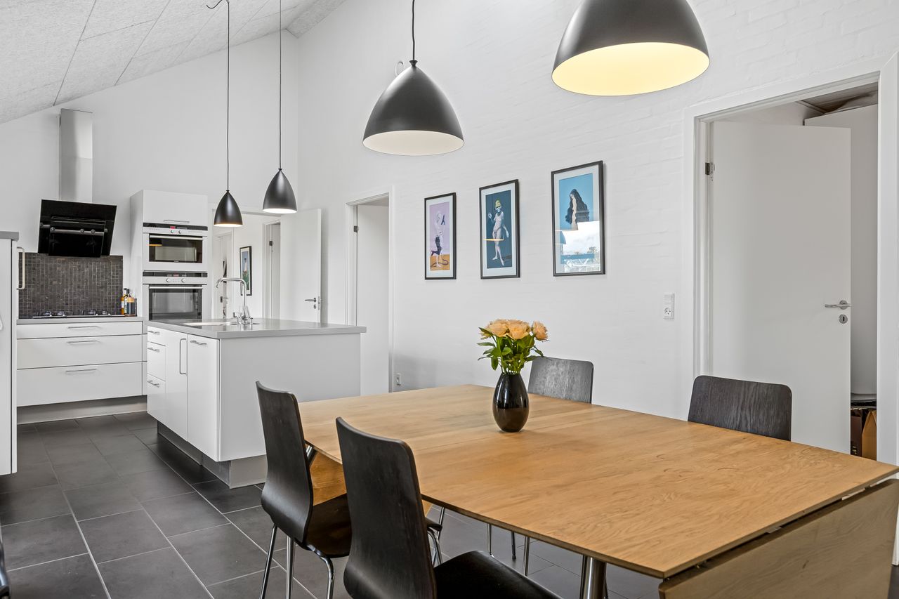 Ejendomsbillede 3 af 24