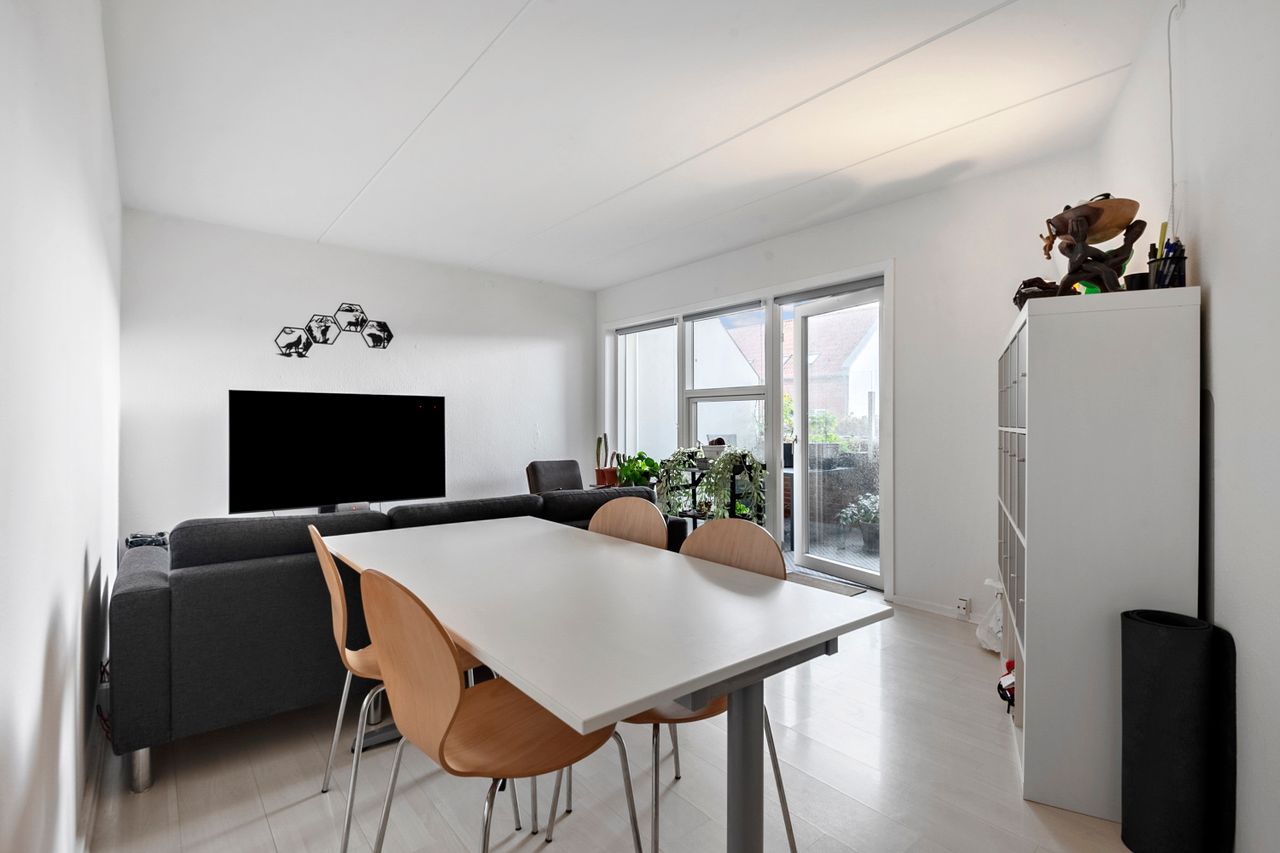 Ejendomsbillede 3 af 15