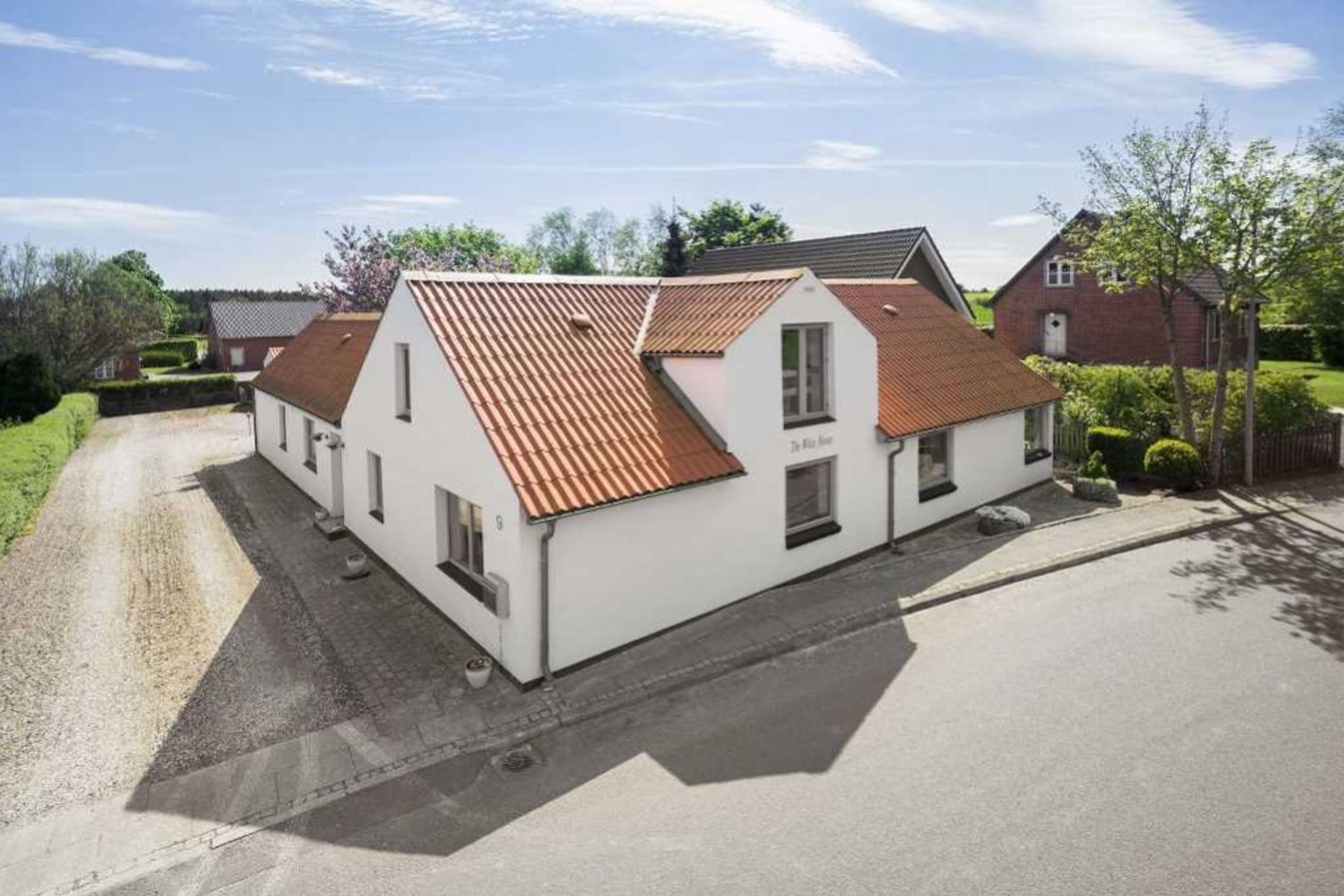 Kirkevej 9, Nr. Rind Villa
