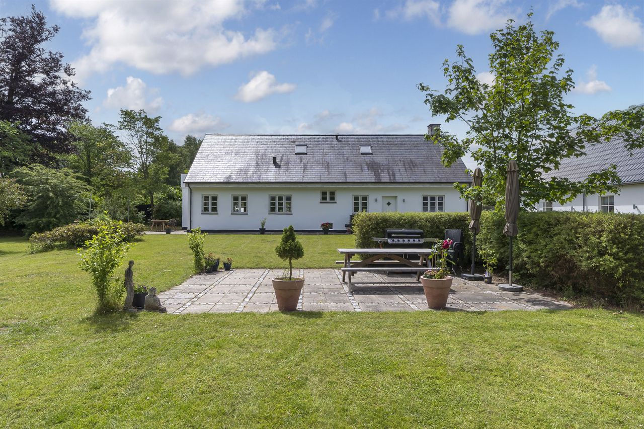 Ejendomsbillede 2 af 45