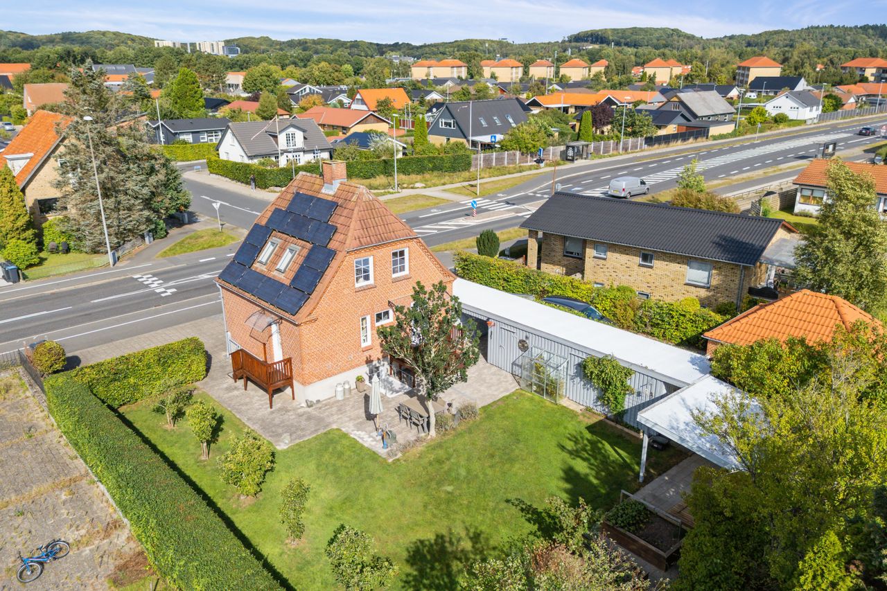 Ejendomsbillede 2 af 23