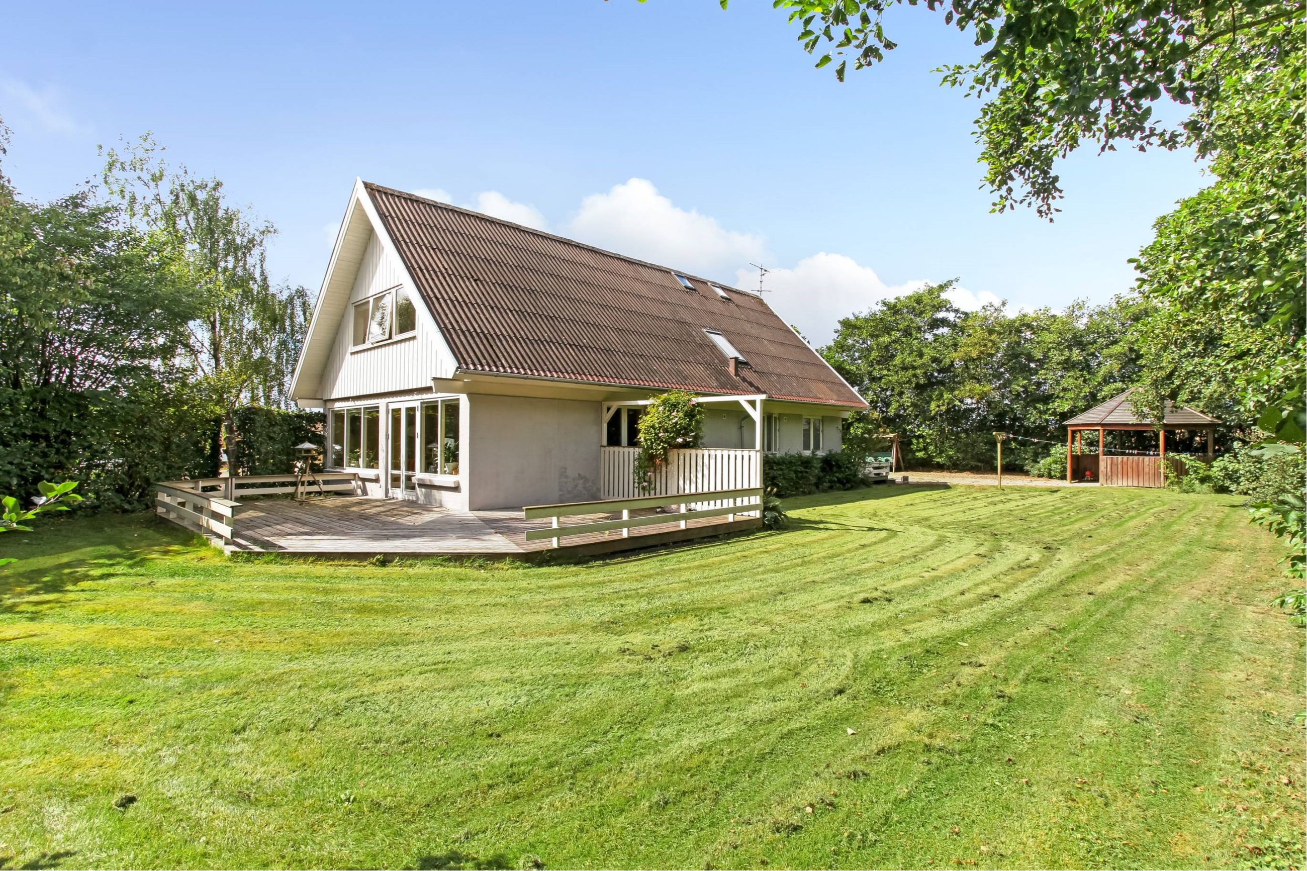 Ømosevej 24, Iller Villa