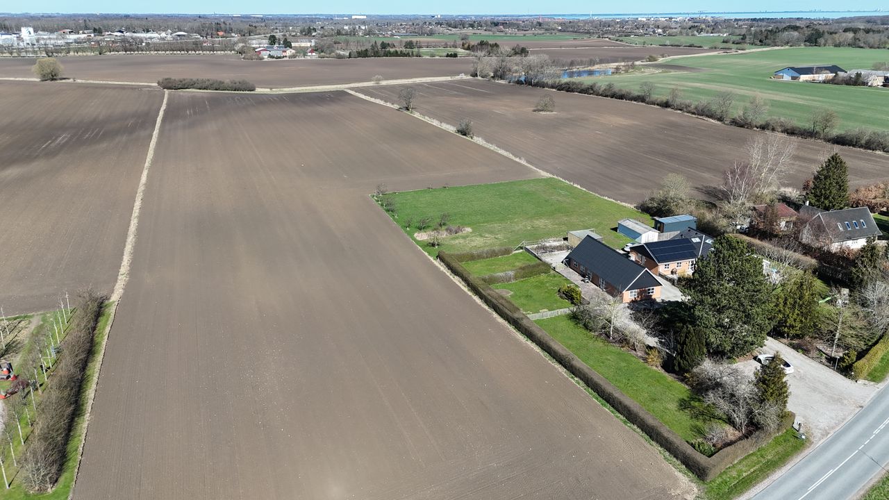 Ejendomsbillede 2 af 42