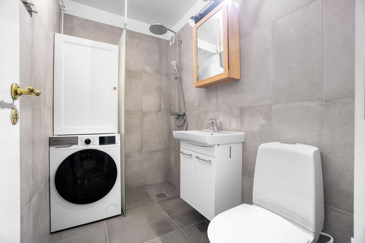 Ejendomsbillede 2 af 13