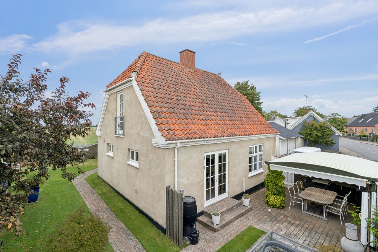 Ejendomsbillede 2 af 36