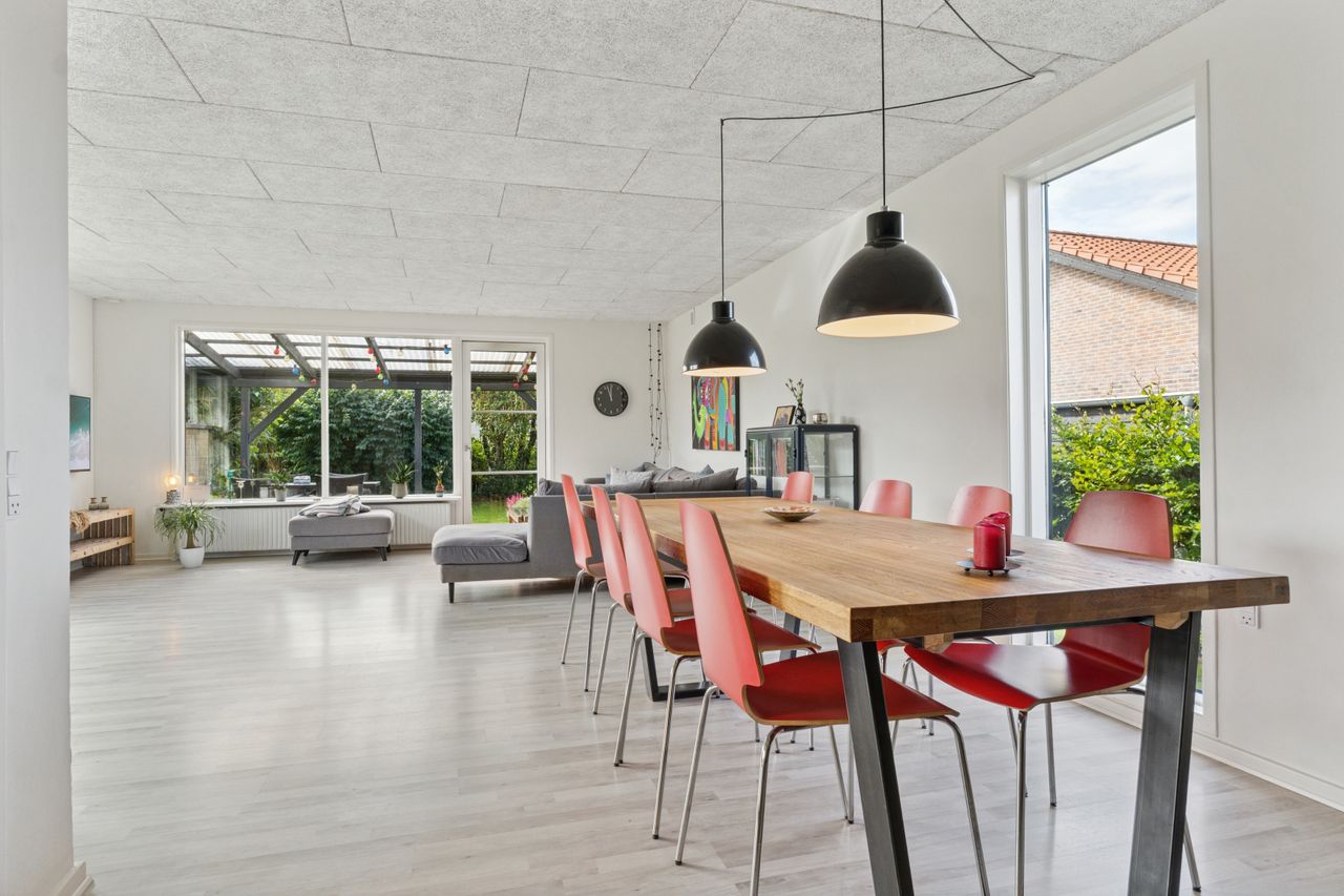 Ejendomsbillede 2 af 23