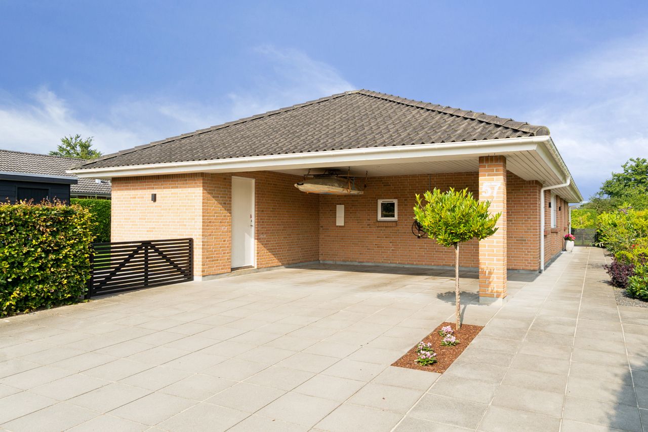 Ejendomsbillede 2 af 38