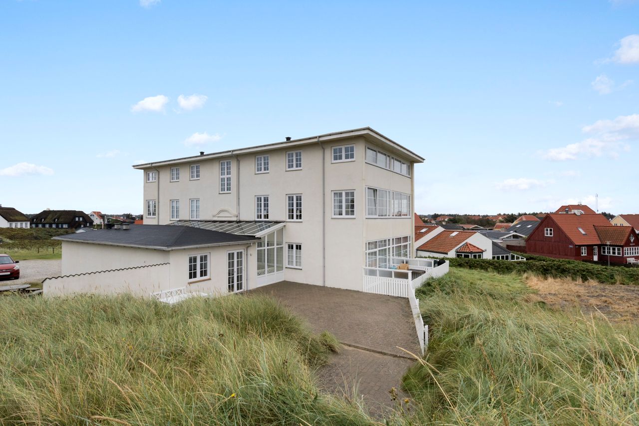 Ejendomsbillede 2 af 17