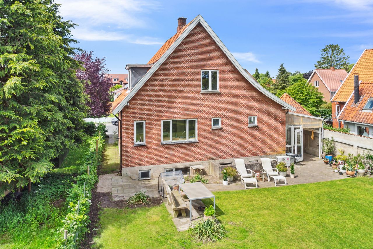 Ejendomsbillede 2 af 39