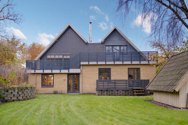 Solvænget 22,  Villa