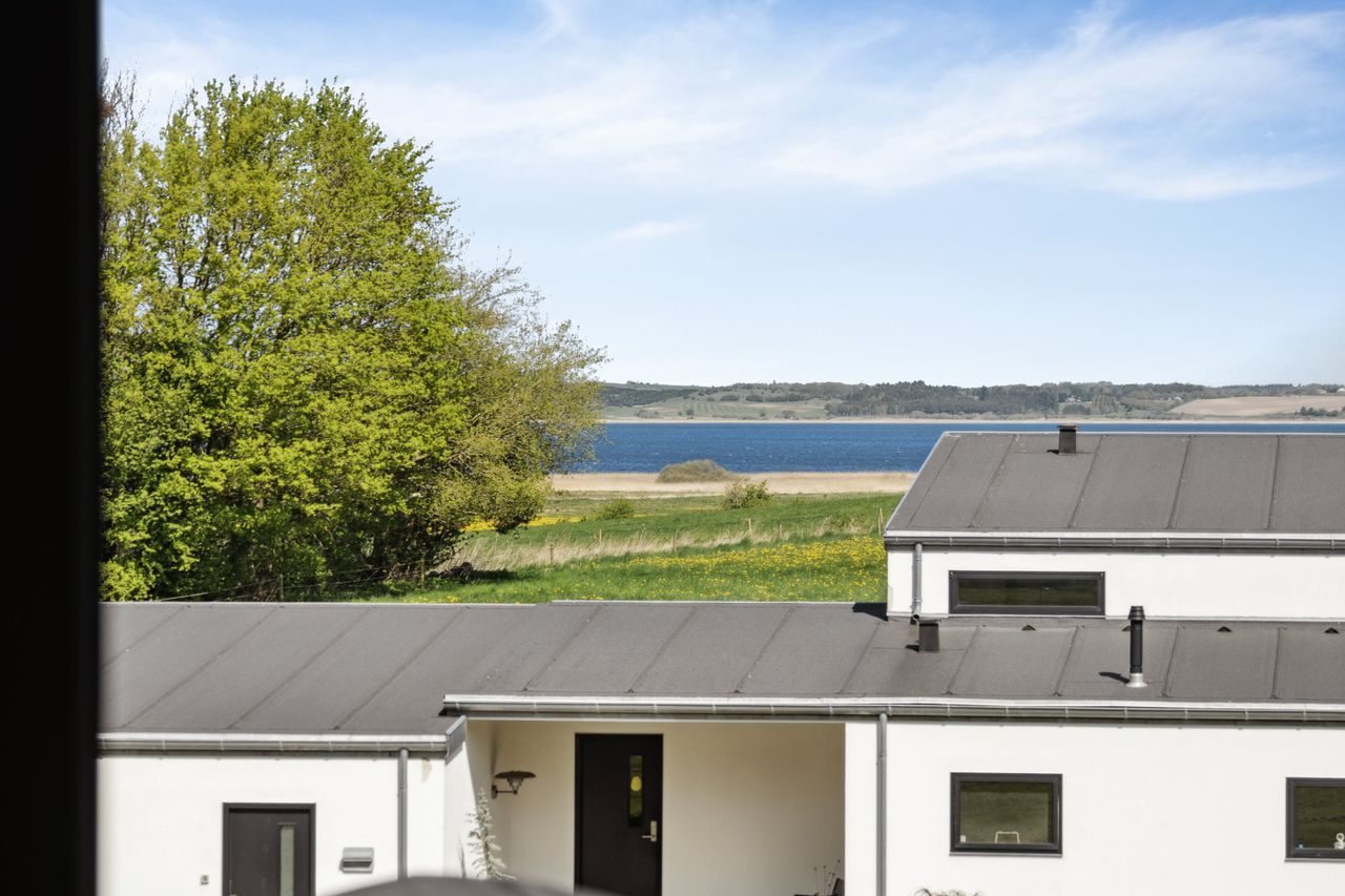 Ejendomsbillede 2 af 25