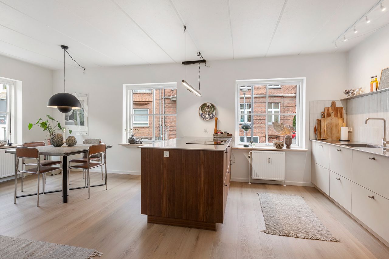 Ejendomsbillede 3 af 21