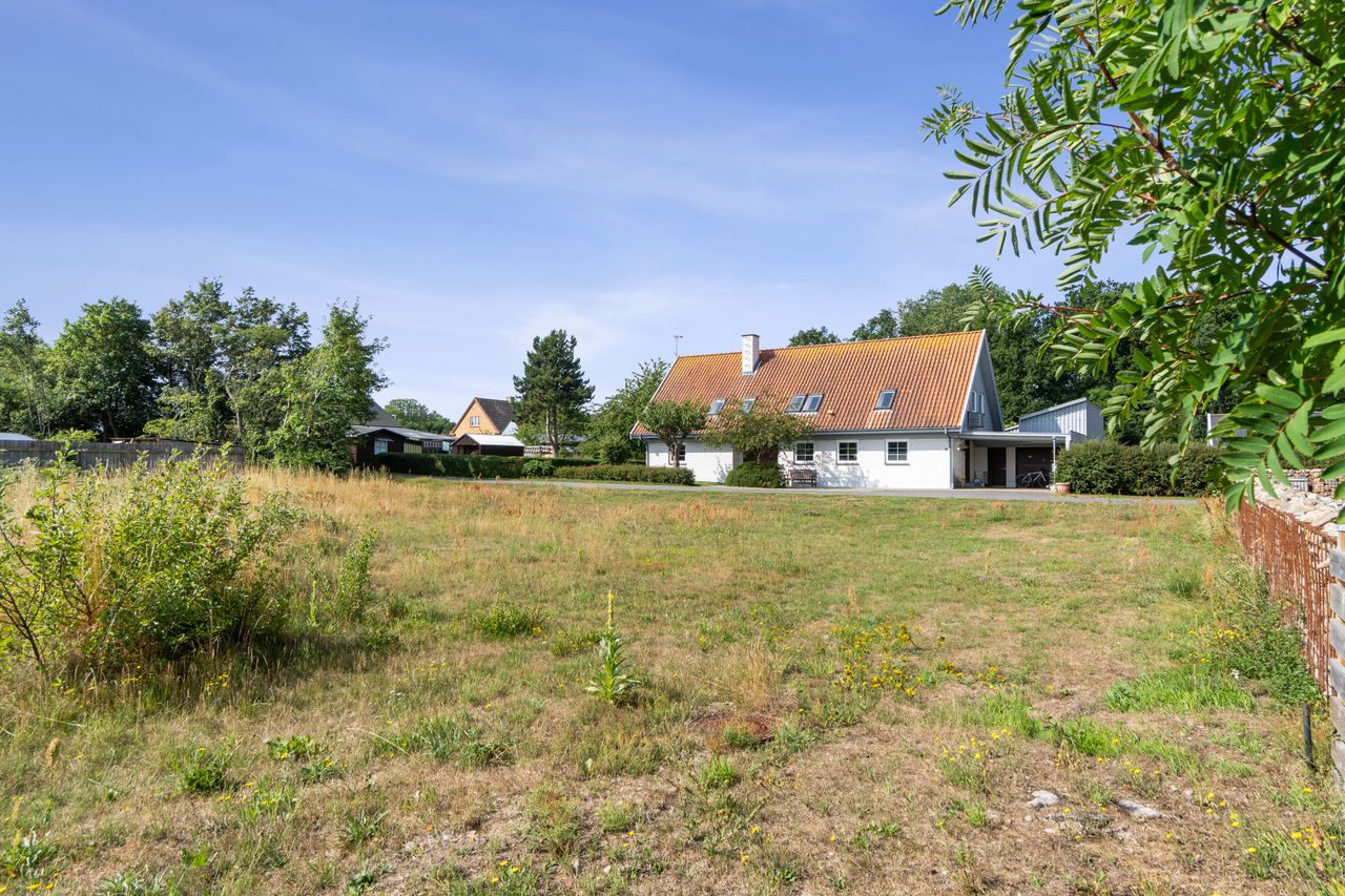 Ejendomsbillede 2 af 6