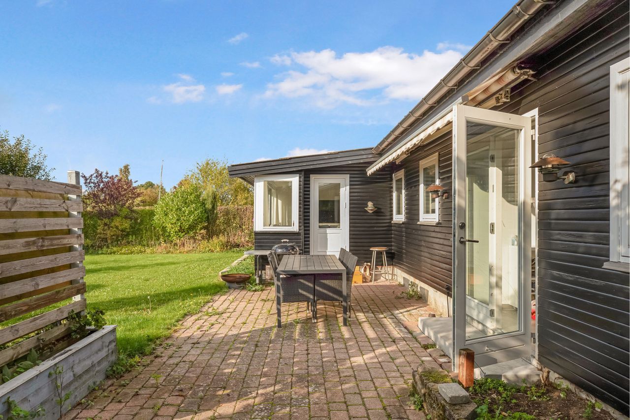 Ejendomsbillede 2 af 25