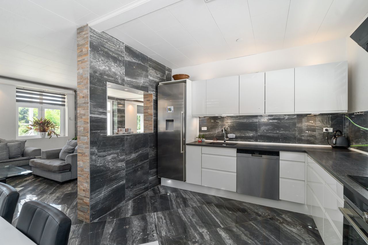 Ejendomsbillede 3 af 27