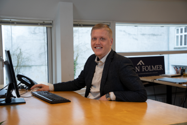 employee image