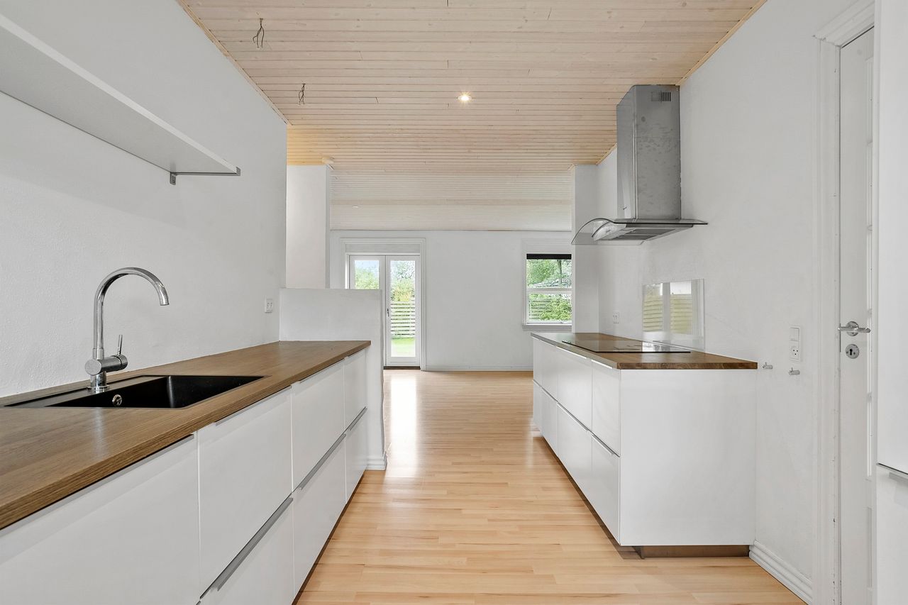 Ejendomsbillede 3 af 15