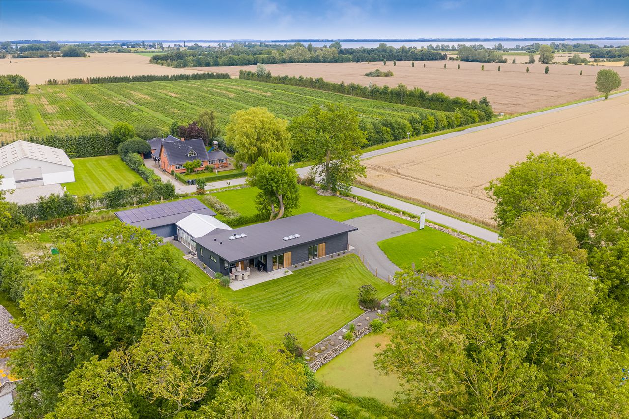 Ejendomsbillede 2 af 39