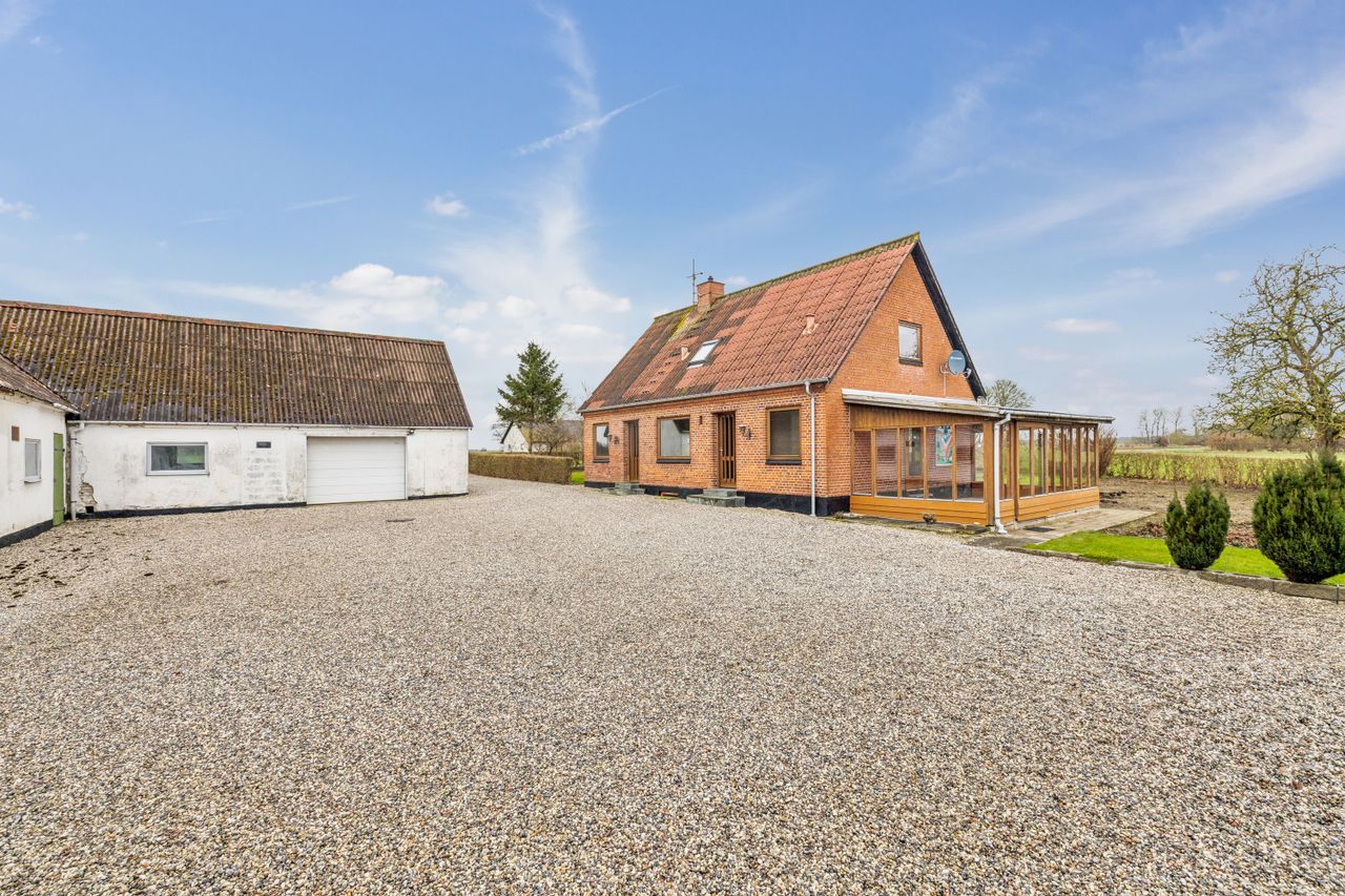 Ejendomsbillede 3 af 23