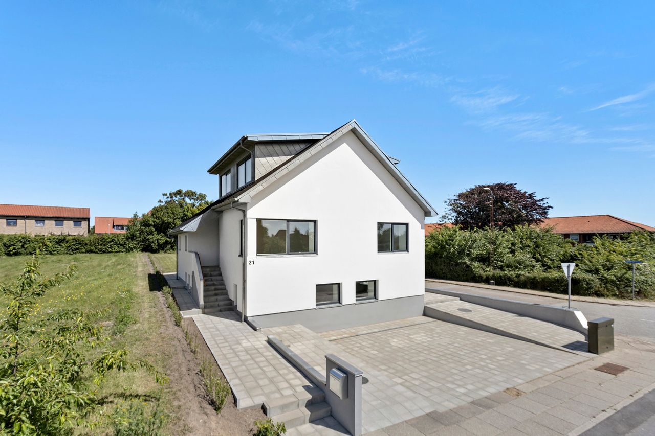 Ejendomsbillede 3 af 26