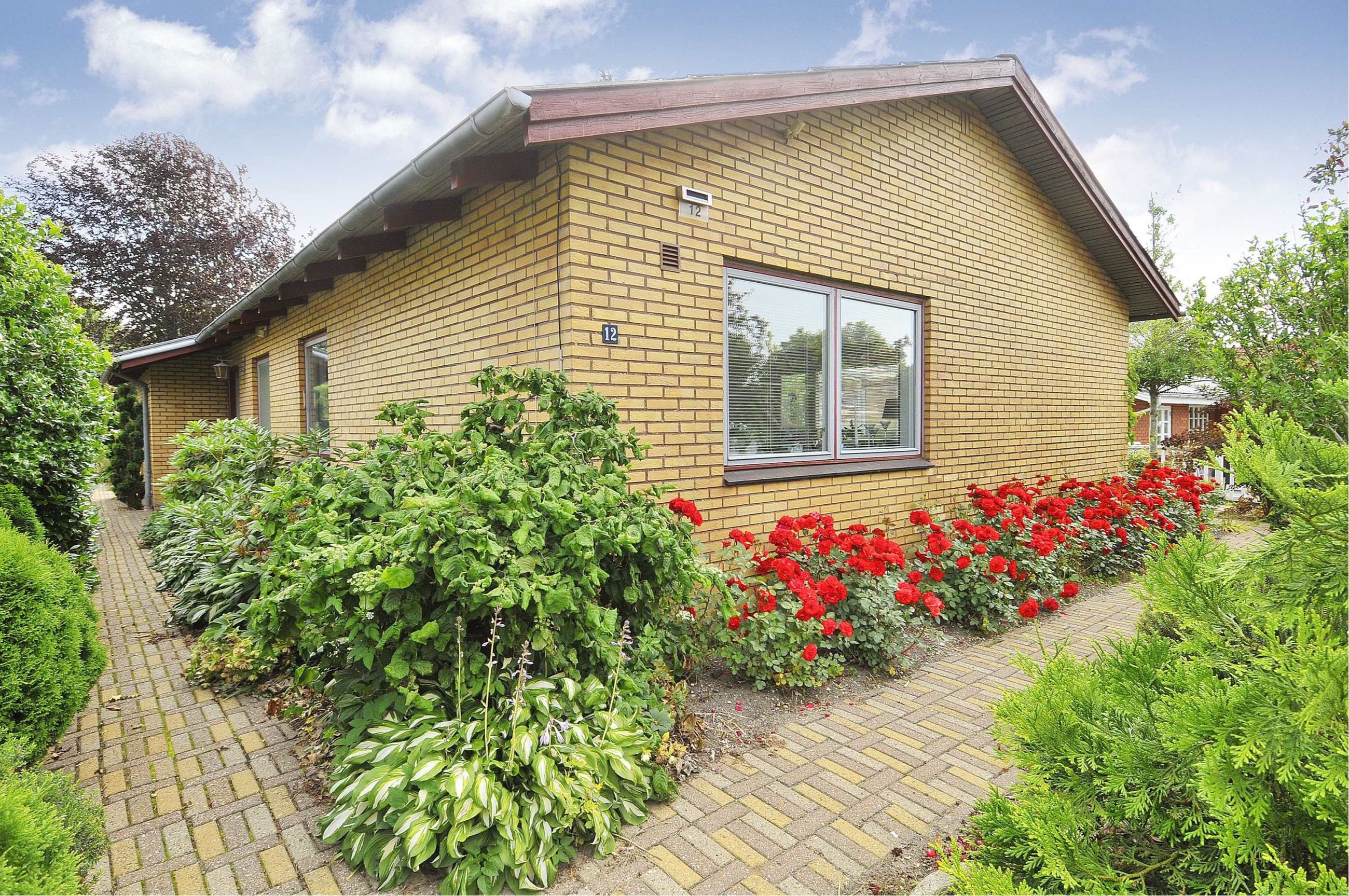 Skovbakken 12 Villa