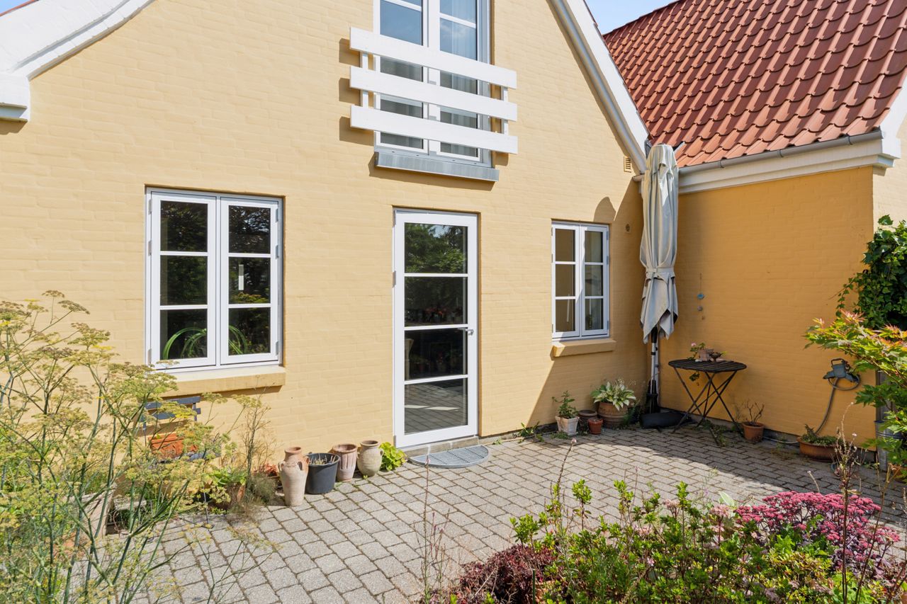 Ejendomsbillede 2 af 24