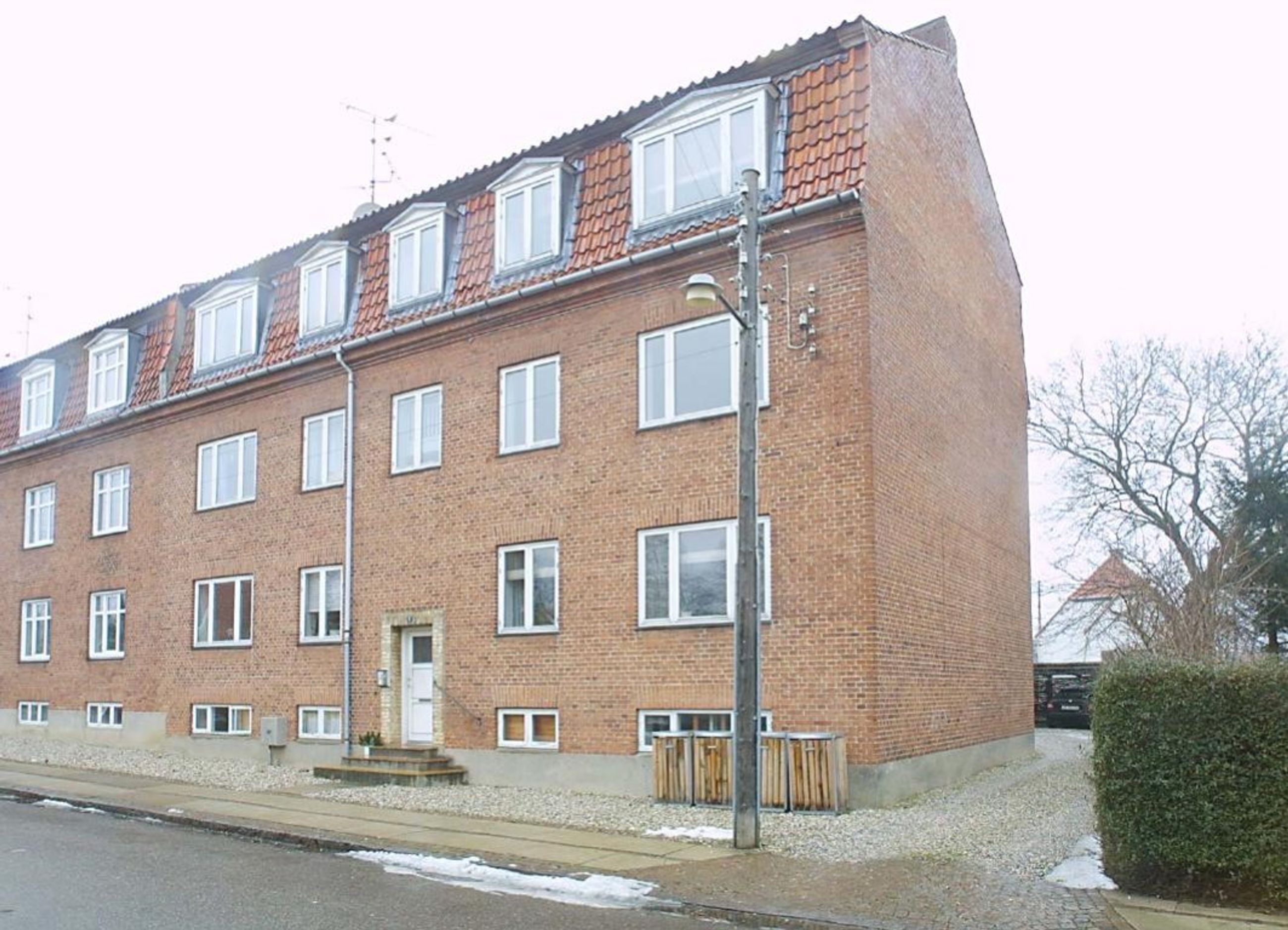 Evas Allé 3, 1. th. Ejerlejlighed