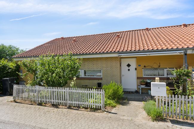 Rødegårds Alle 1,  Andelsbolig