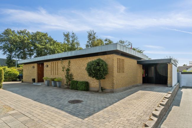 Nystadvej 18,  Villa