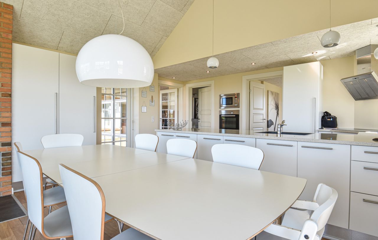 Ejendomsbillede 3 af 32