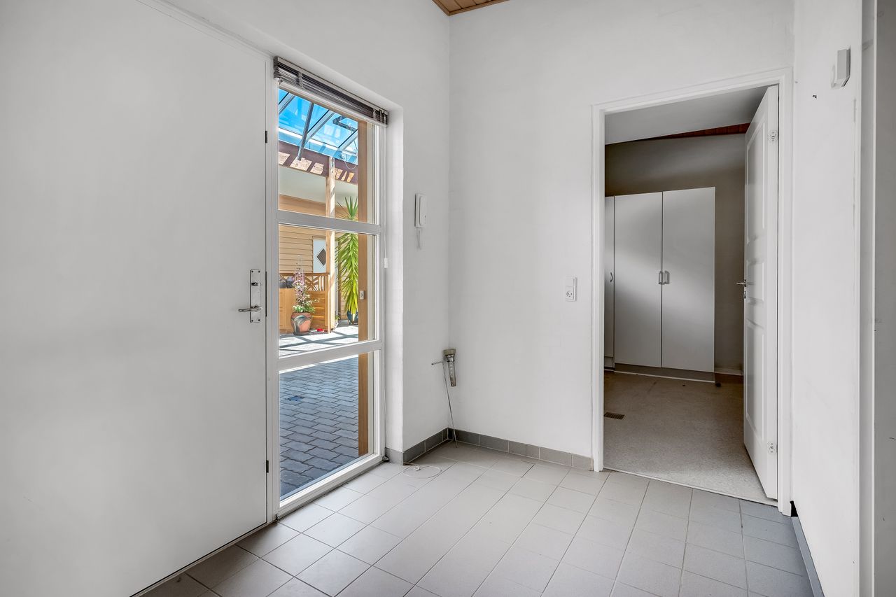 Ejendomsbillede 2 af 27