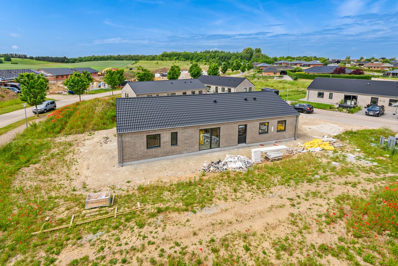 Ejendomsbillede 2 af 26