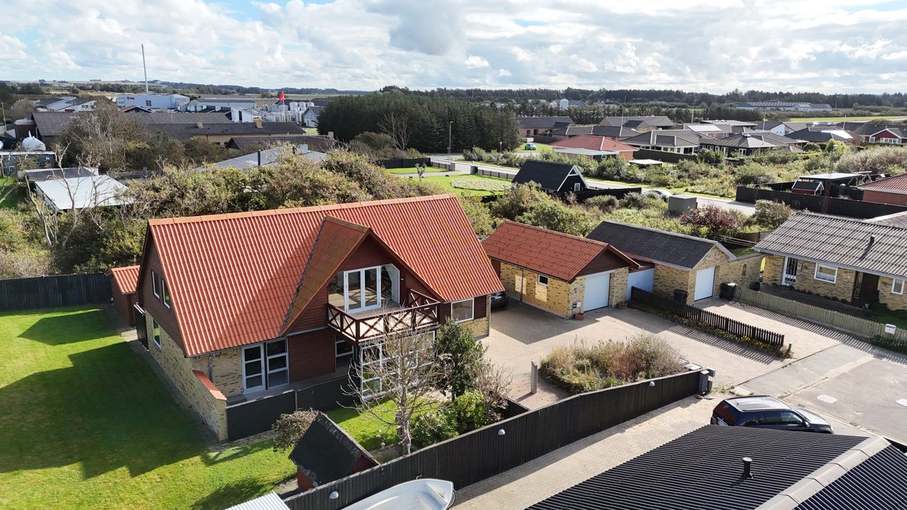 Ejendomsbillede 2 af 31