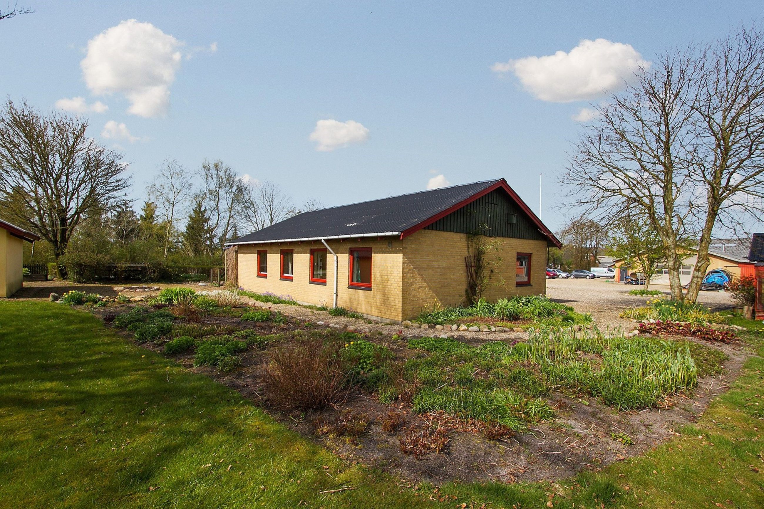 Nr Feldingvej 9, Idom Villa