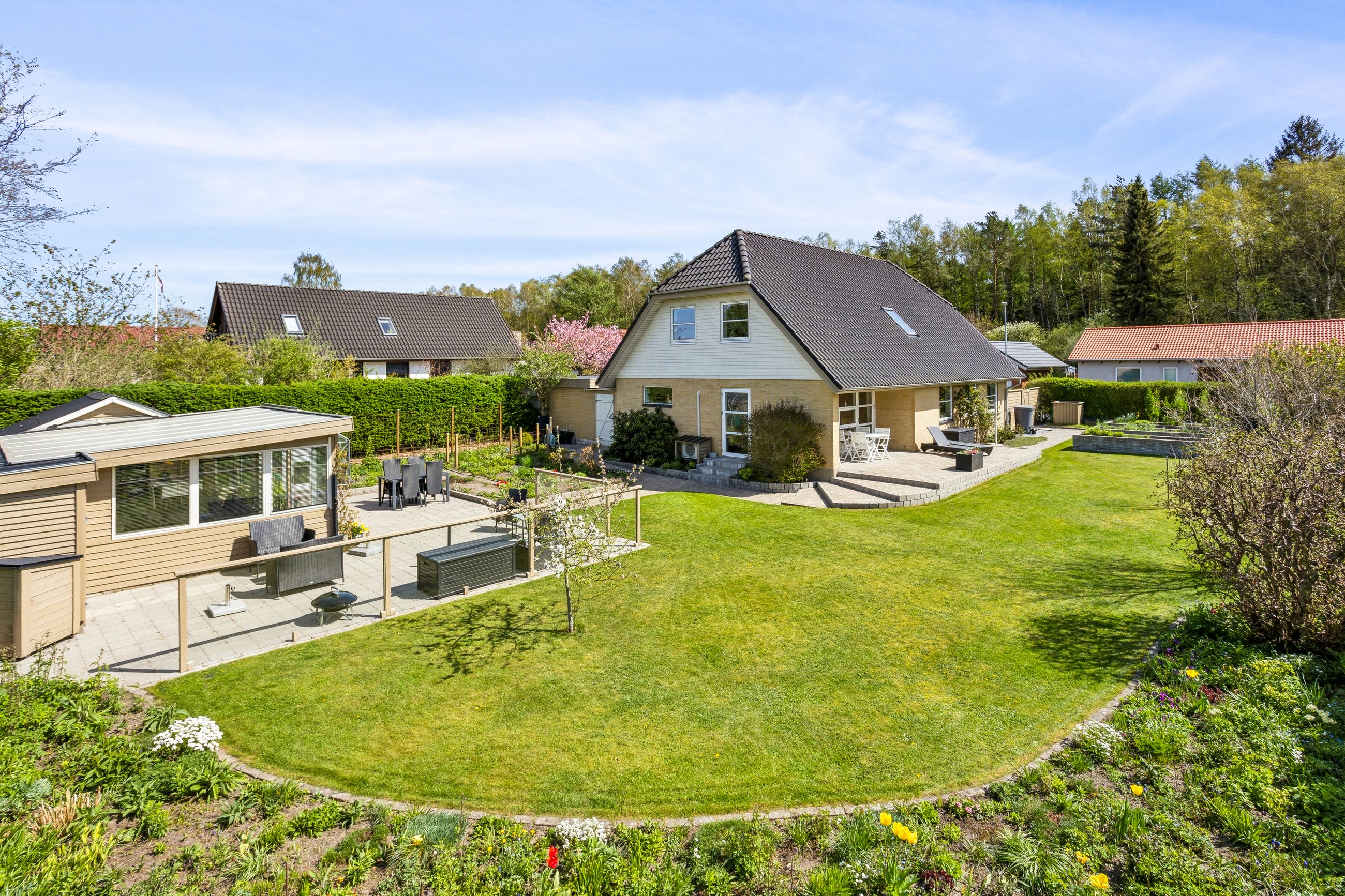 Midsommervej 11,  Villa