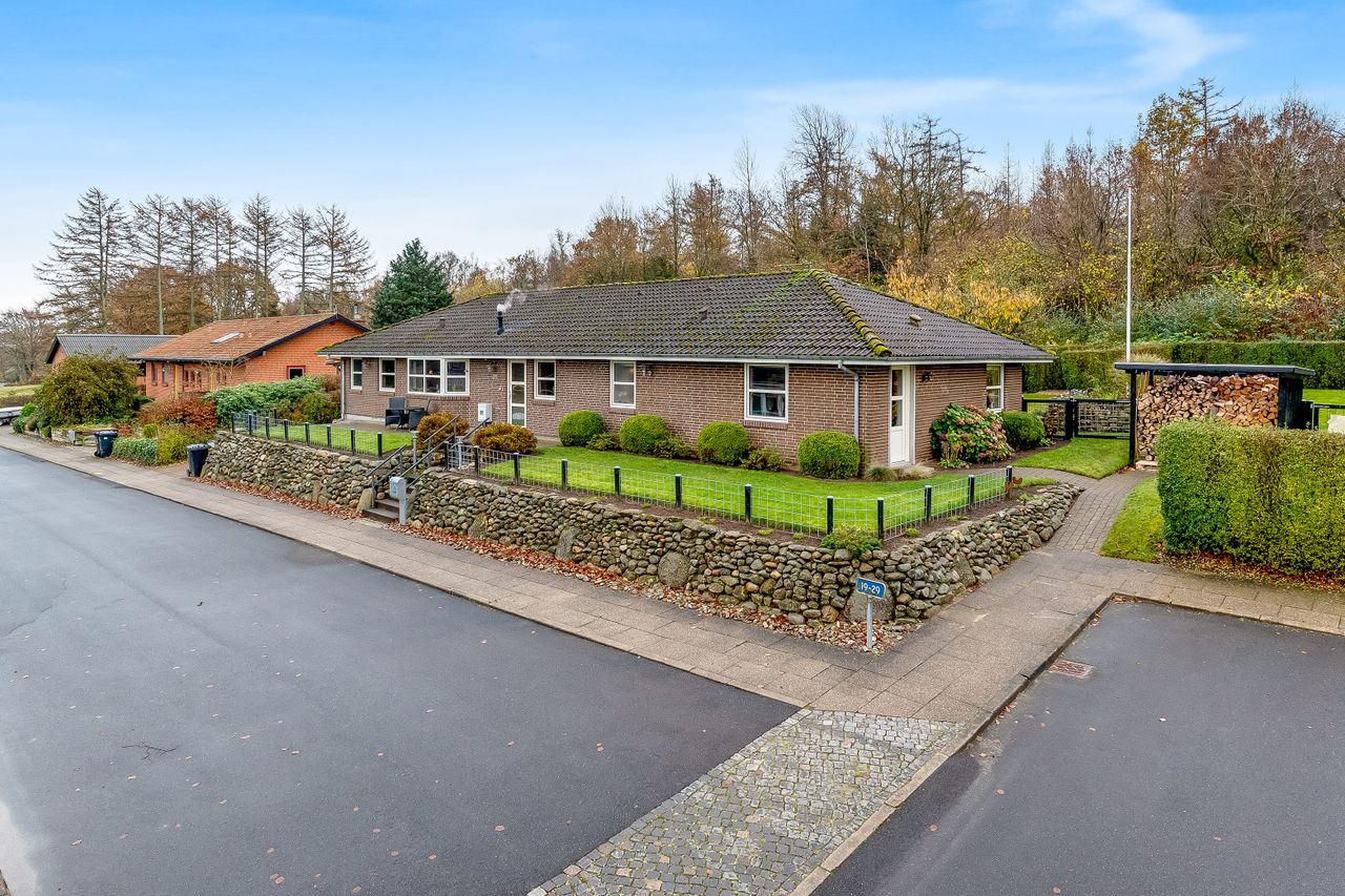 Ejendomsbillede 2 af 29