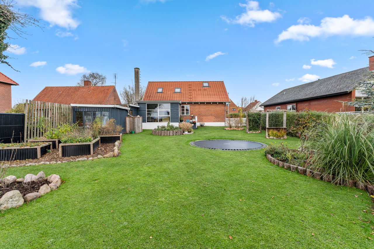 Ejendomsbillede 3 af 23