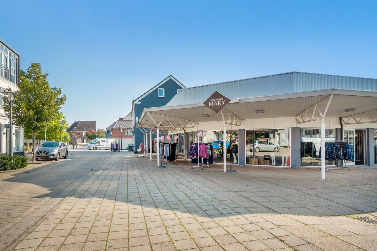 Ejendomsbillede 3 af 9