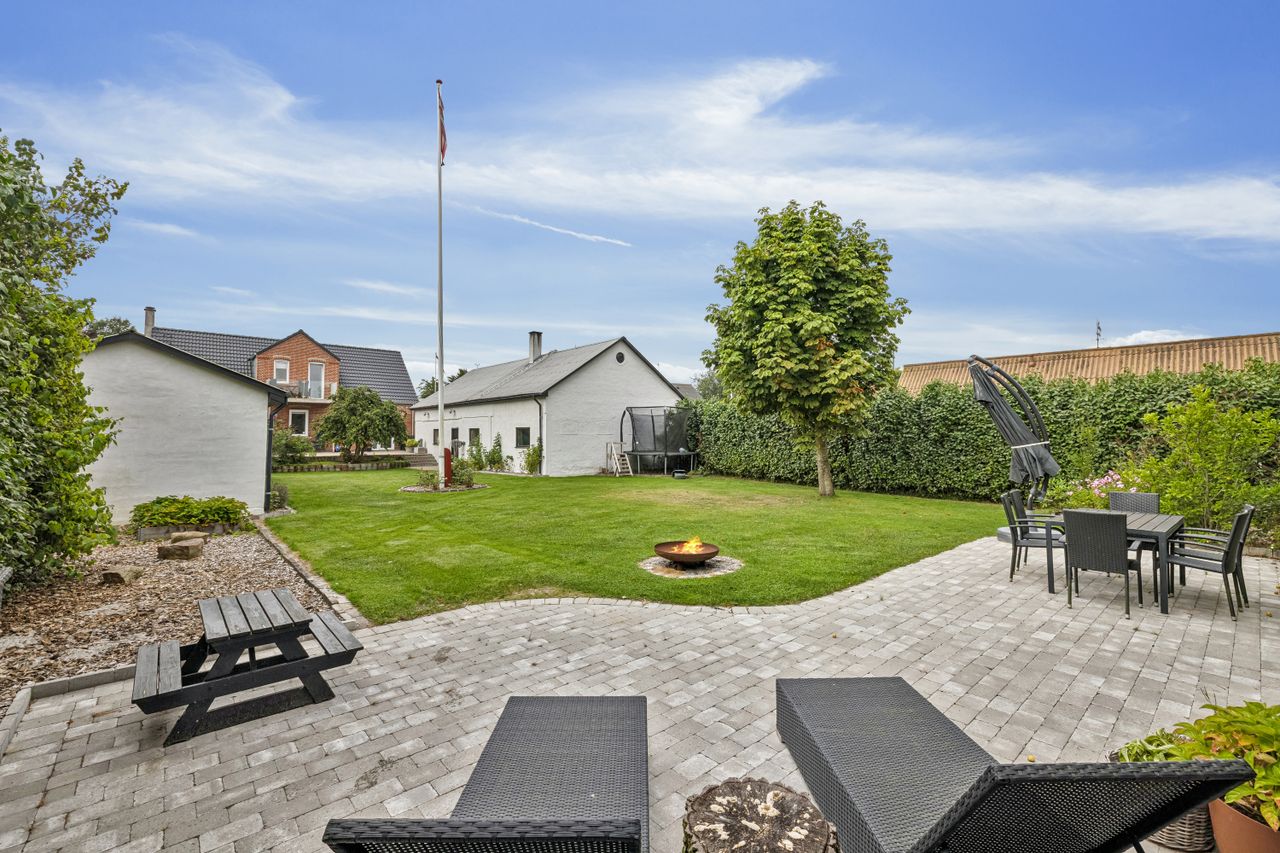 Ejendomsbillede 3 af 32