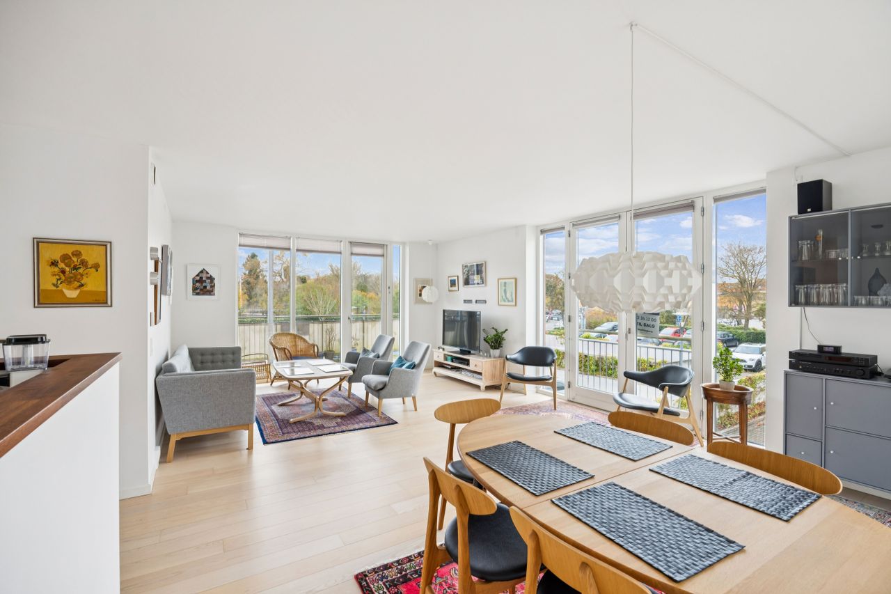 Ejendomsbillede 2 af 36